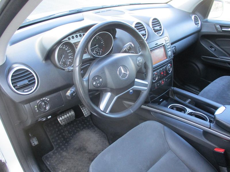 Mercedes-Benz Třídy M ML 350CDi SPORT 4M*NAVI*ALU 20 - fotka 13 z 50