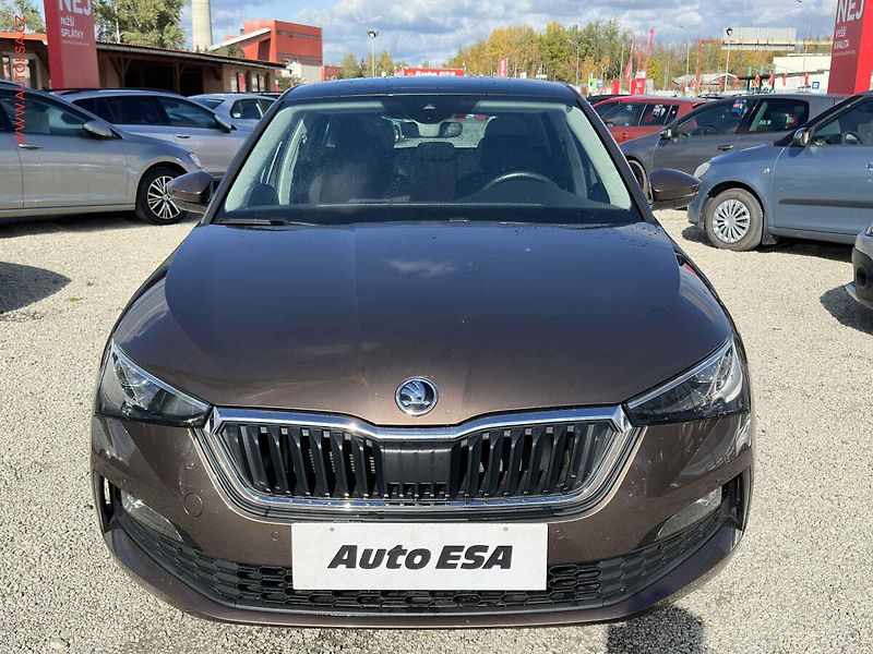 Škoda Scala (2020) 1.5TSi, 2.maj,ČR, LED, panor - fotka 2 z 26