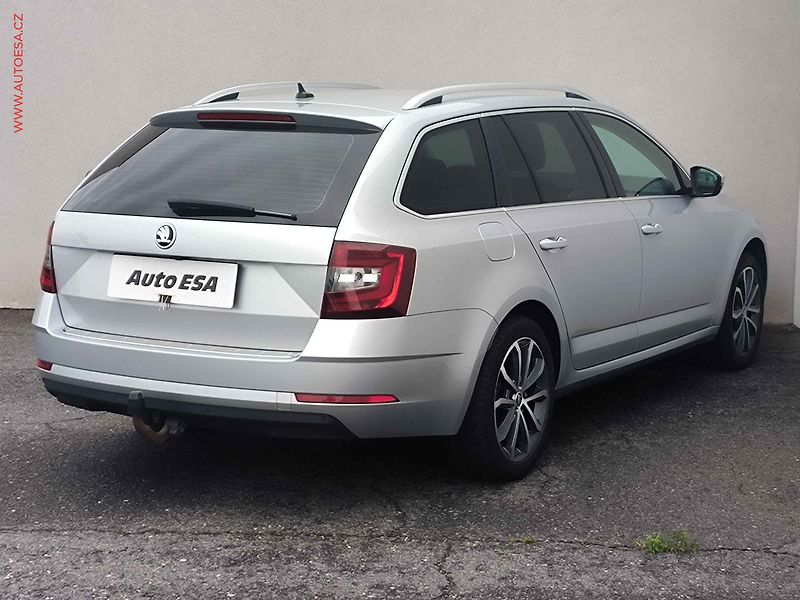 Škoda Octavia (2019) 2.0 TSi, Style, DSG, LED, TZ - fotka 4 z 24