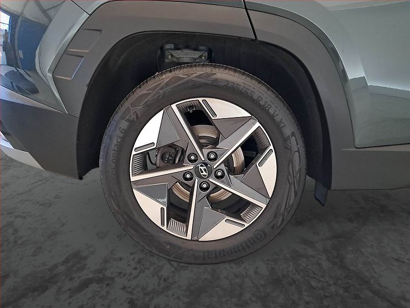 Hyundai Tucson (2024) 1.6 T-GDI 48V MHEV - fotka 15 z 22