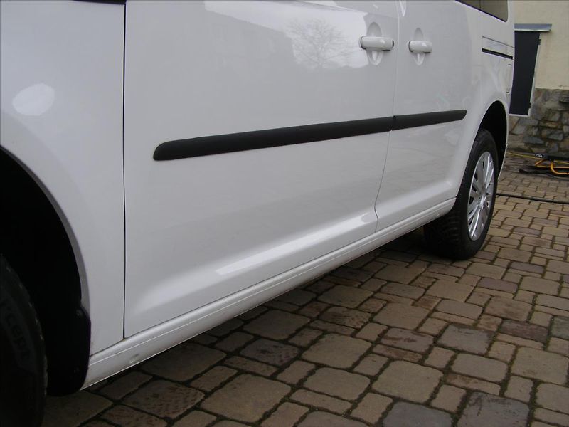 Volkswagen Caddy 2,0   TDI TEMPOMAT - fotka 10 z 26