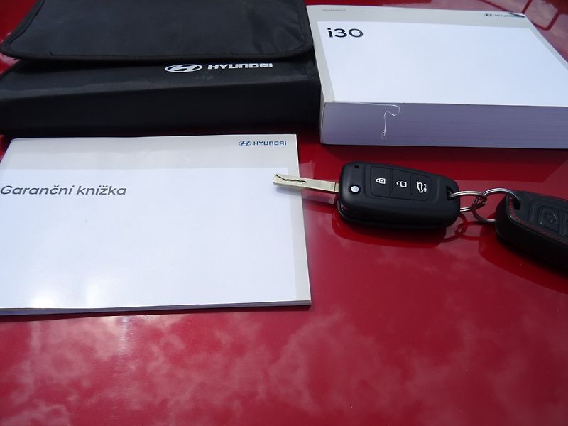 Hyundai i30 (2020) 1.4i,73kW,1majČR,S.kni,klima - fotka 10 z 22