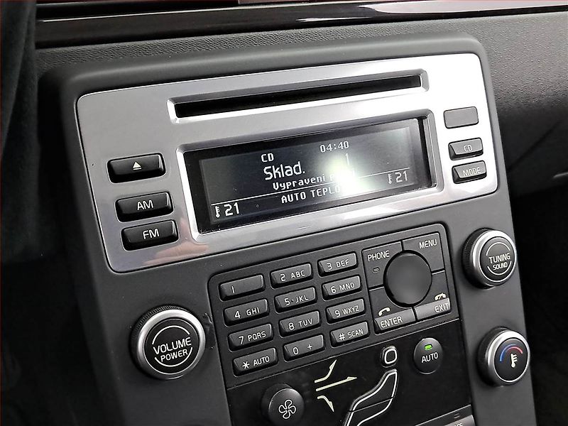 Volvo V70 (2011) 2.0 T, Serv.kniha, Tempomat - fotka 15 z 18