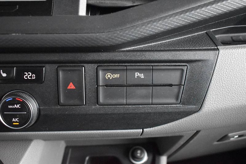 Volkswagen Caravelle (2023) 2.0TDI 110kW DSG, LED, 8 míst - fotka 24 z 24