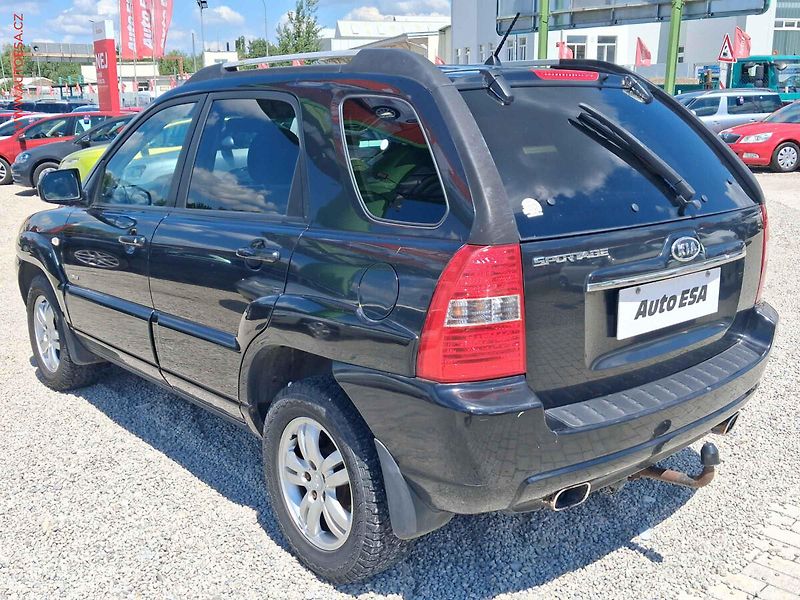Kia Sportage (2007) 2.0 CRDi, ČR - fotka 6 z 17