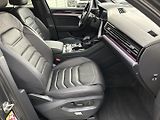 Volkswagen Touareg 3.0 TSI 4x4 R-Line - náhled 27