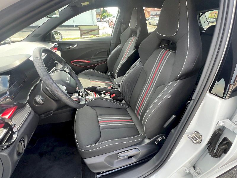 Škoda Fabia (2025) Monte Carlo 1.0TSi 85kW 7°auto - fotka 11 z 25