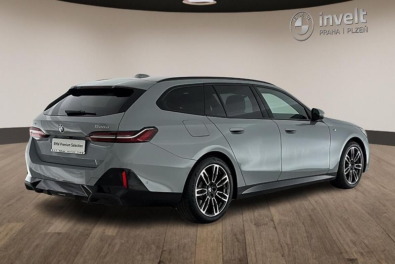BMW Řada 5 řady 5 | 520d xDrive - fotka 3 z 19