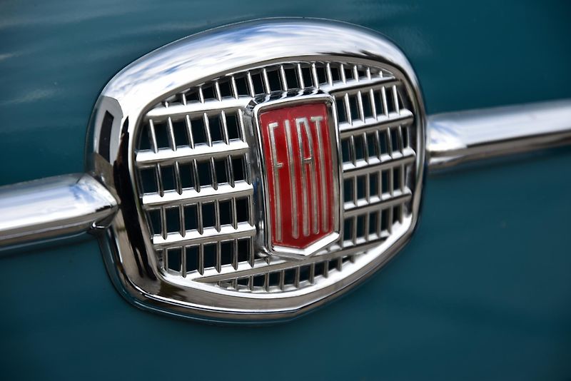 Fiat 500 (1971) 110 F BERLINA 650 ccm - fotka 8 z 33