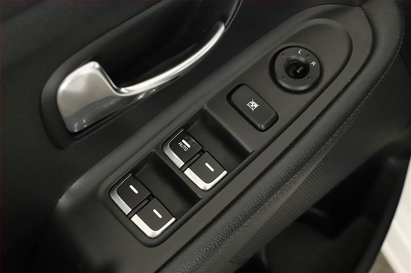 Kia Carens (2013) 1.7 CRDi, Tempomat - fotka 14 z 14