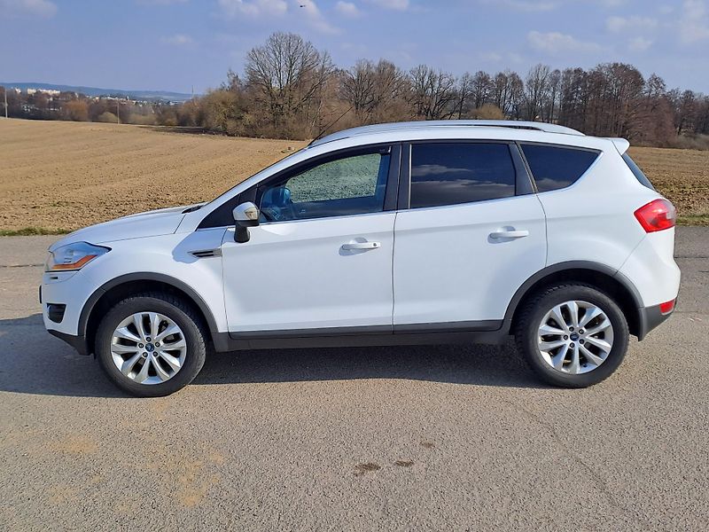 Ford Kuga (2009) 2.0 TDCi 4x4 PŮVOD ČR - fotka 8 z 31