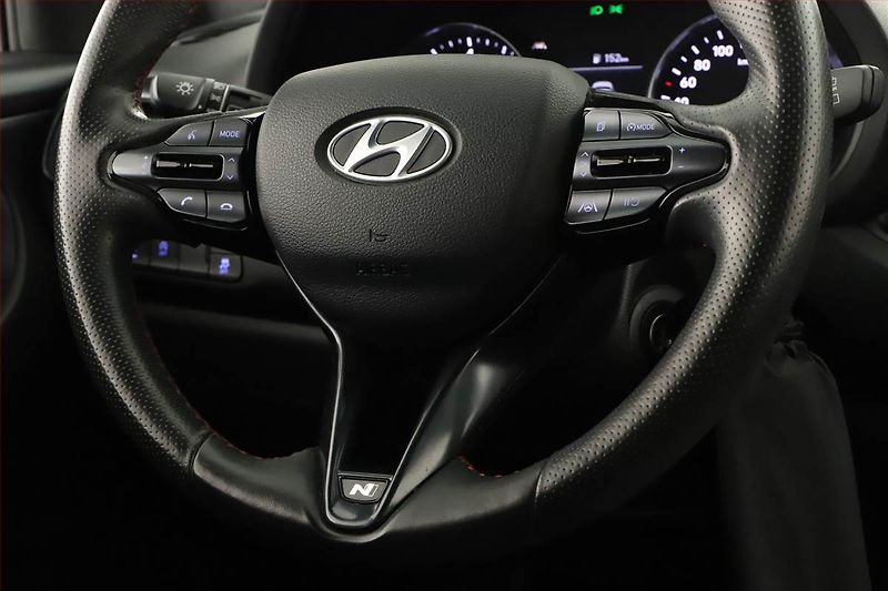 Hyundai i30 (2023) N-Line 1.0 T-GDI, ČR,1.maj - fotka 18 z 21