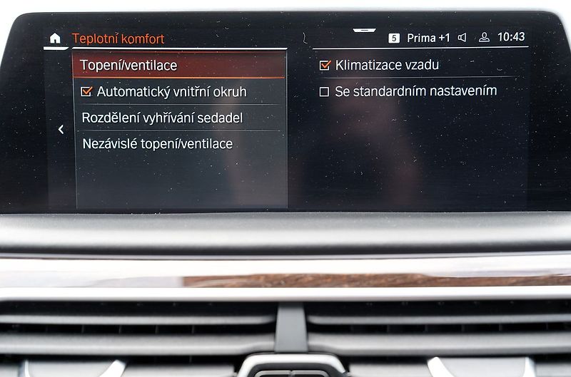 BMW Řada 7 750Li xDrive Individual/ČR - fotka 42 z 49