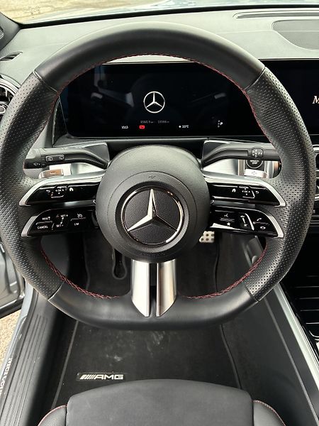 Mercedes-Benz GLB (2024) 200d 4MATIC - fotka 10 z 14