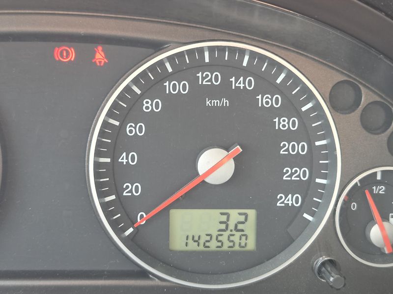 Ford Mondeo 1,8i  - fotka 10 z 10