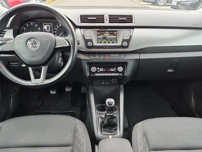 Škoda Fabia Style Combi 1.2 TSI 81kW - fotka 9 z 23