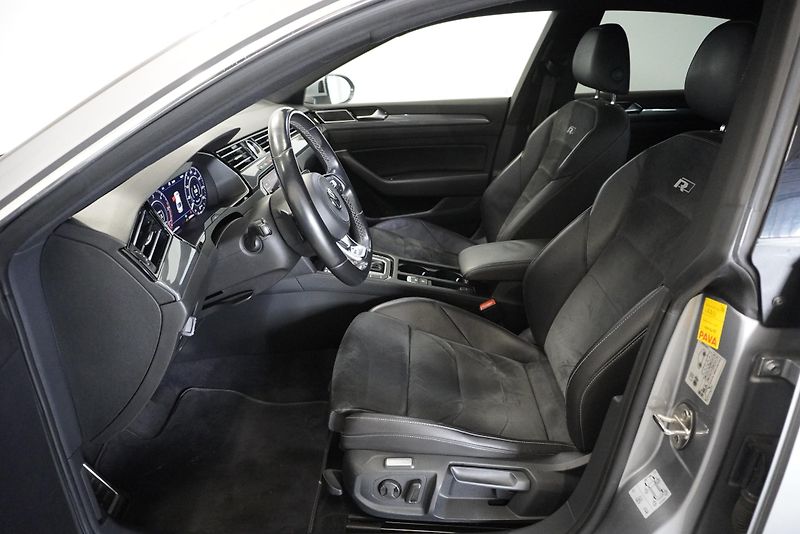 Volkswagen Arteon (2017) 2.0 TDI 140kW R-LINE  DSG 7 - fotka 30 z 38