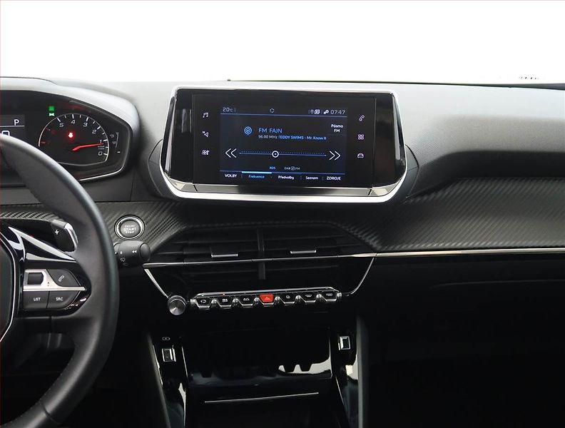 Peugeot 2008 (2022) Allure 1.2 PureTech, Automat - fotka 12 z 25