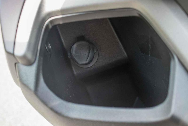 Designem se nový NMax přiblížil maxiskútrům z modelové řady Yamaha.