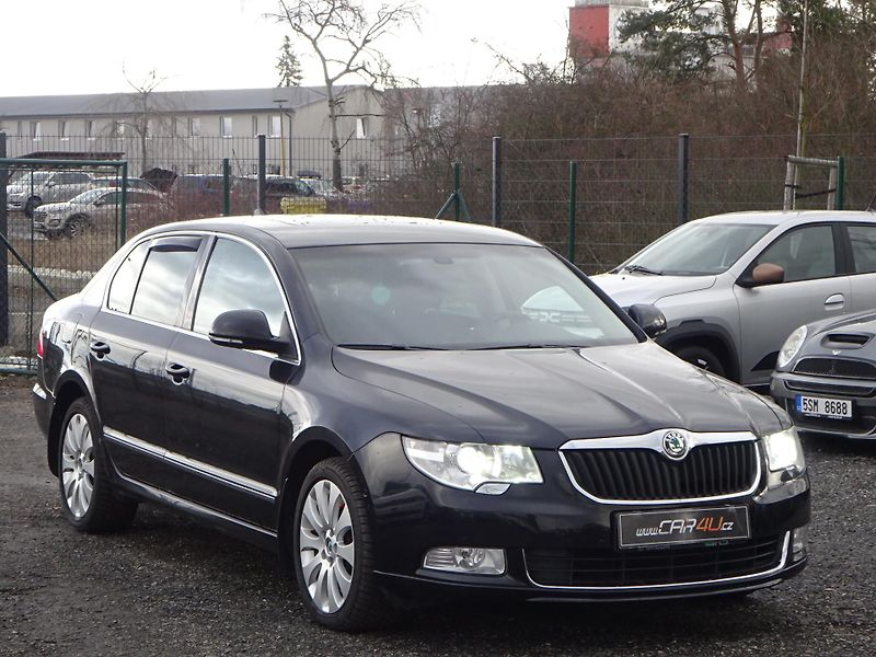 Škoda Superb 3.6FSI V6 191kW DSG 4x4  - fotka 3 z 29