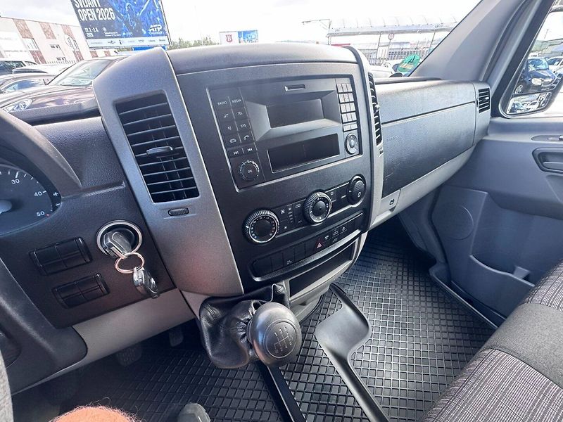Mercedes-Benz Sprinter (2017) L2H2 2,2 CDI 120KW TAŽNÉ 1 MAJ - fotka 29 z 49