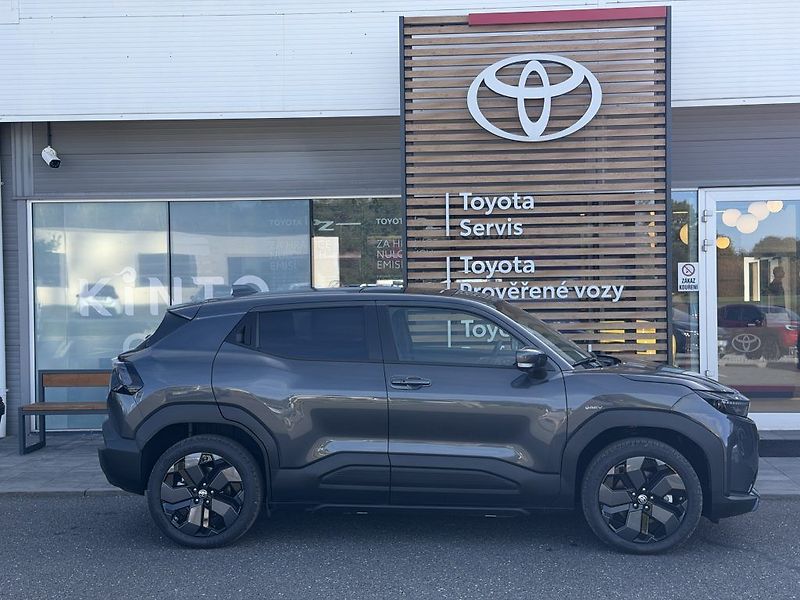 Toyota Urban Cruiser BEV - fotka 3 z 25