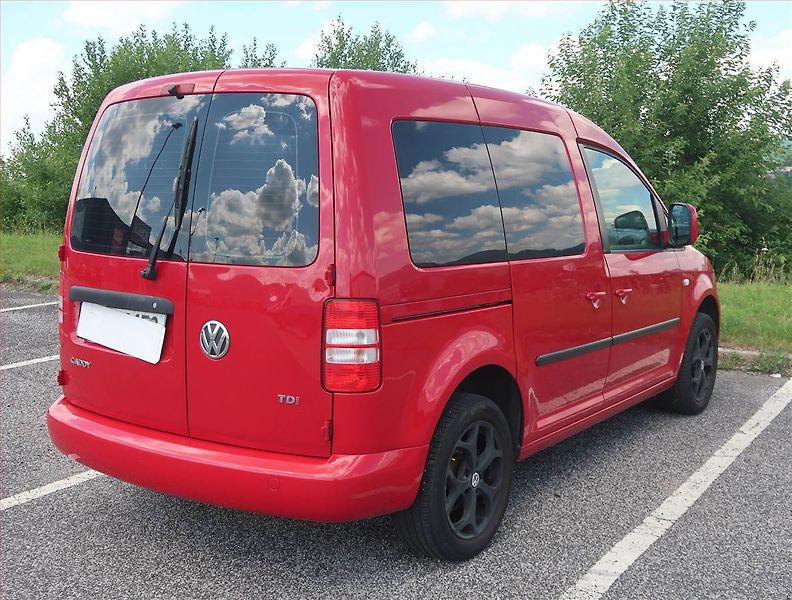 Volkswagen Caddy (2015) 1.6 TDI, 5Míst, ČR - fotka 5 z 16