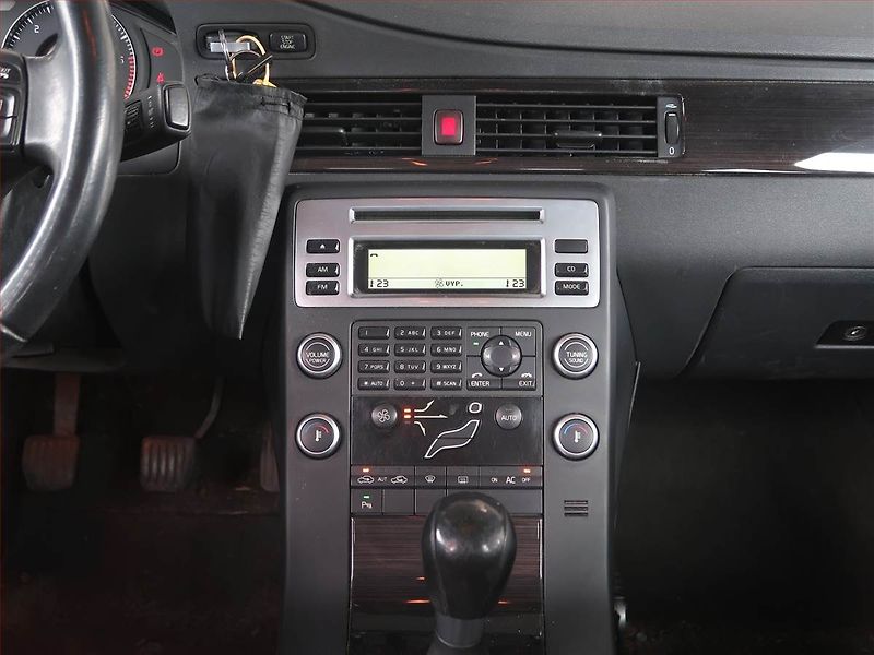Volvo S80 (2009) 2.0 D, po STK, udržované - fotka 12 z 13