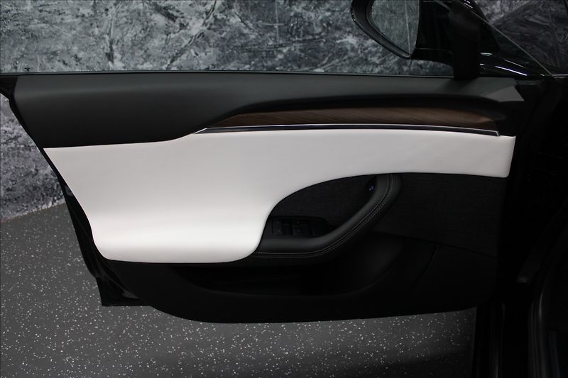 Tesla Model S 0,0 1.majitel ZÁNOVNÍ ! - fotka 7 z 34