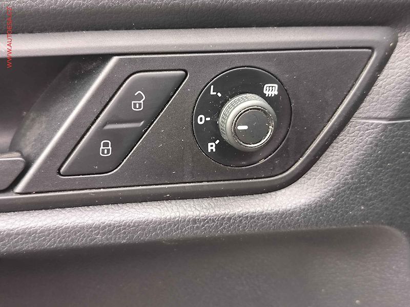Volkswagen Caddy (2020) 2.0TDi, AC - fotka 16 z 19