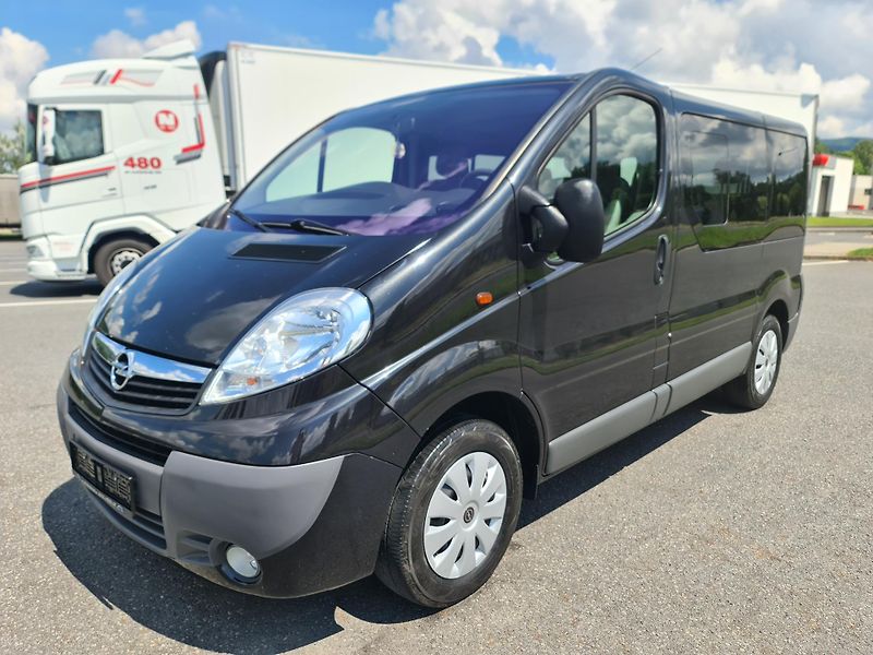 Opel Vivaro (2011) 2.0 CDTi 84-KW 8-MÍST KLIMA TE - fotka 3 z 39