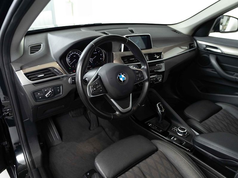 BMW X1 xDrive18d - fotka 11 z 21
