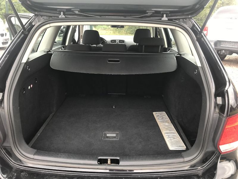 Volkswagen Golf Variant 1.6 TDI 77 KW,KLIMA,MAN,STAV - fotka 19 z 19