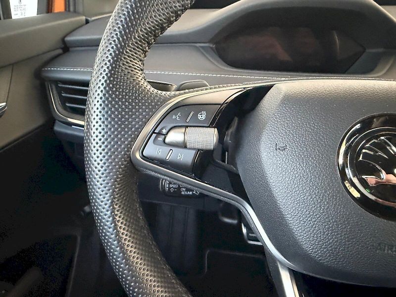 Škoda Enyaq (2024) Sportline 85 210 kW / 82 kWh - fotka 12 z 29