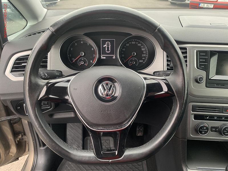 Volkswagen Golf Sportsvan (2014) 1.2 TSi, Comfortline - fotka 13 z 20