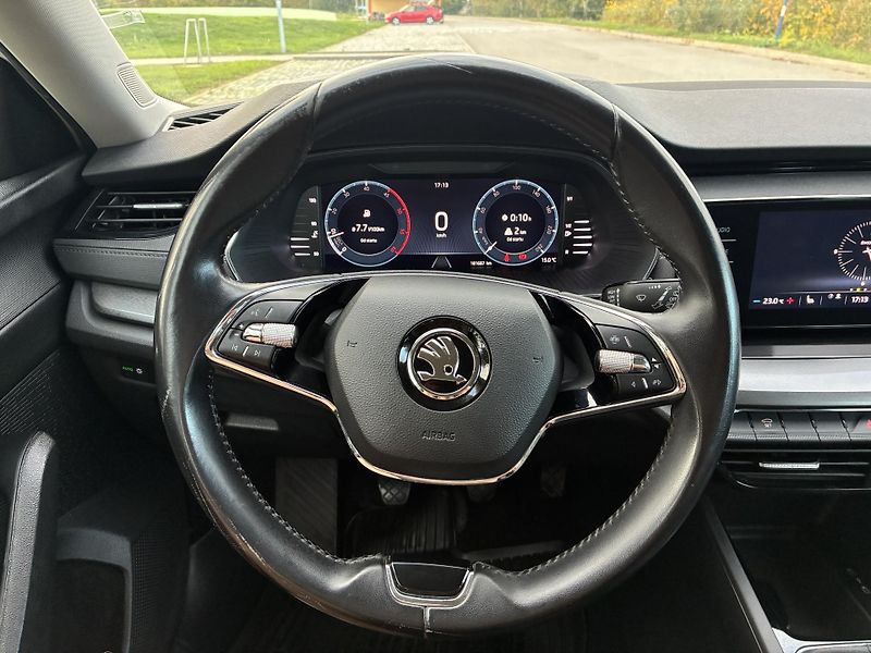 Škoda Octavia IV 2,0 TDI Ambition - fotka 13 z 15
