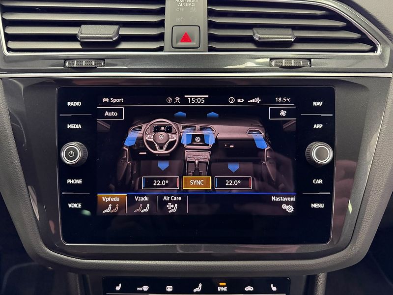 Volkswagen Tiguan 2.0 TSI 235 KW R-LINE, DSG, 4M - fotka 18 z 23