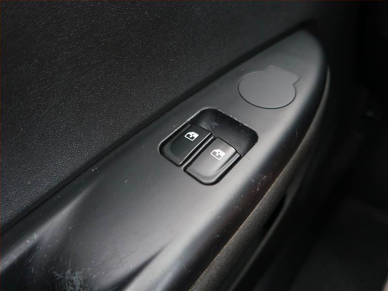 Hyundai i20 (2013) 1.2, Eko.zaplacen, nová STK - fotka 13 z 15