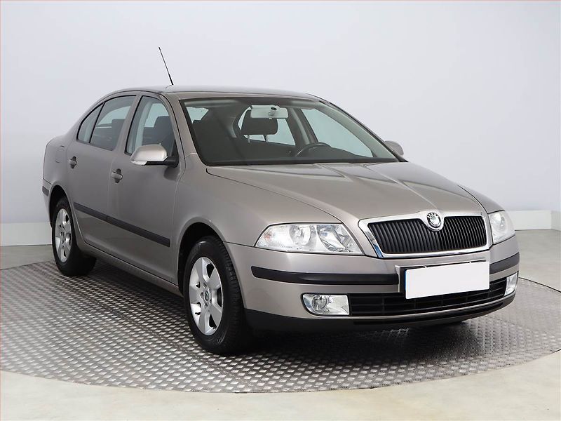 Škoda Octavia (2007) Ambiente 1.6, Serv.kniha - fotka 1 z 13