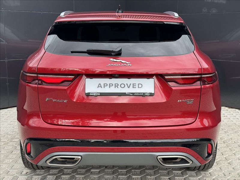 Jaguar F-Pace 3,0 P400 R-Dynamic SE AWD AT - fotka 8 z 31
