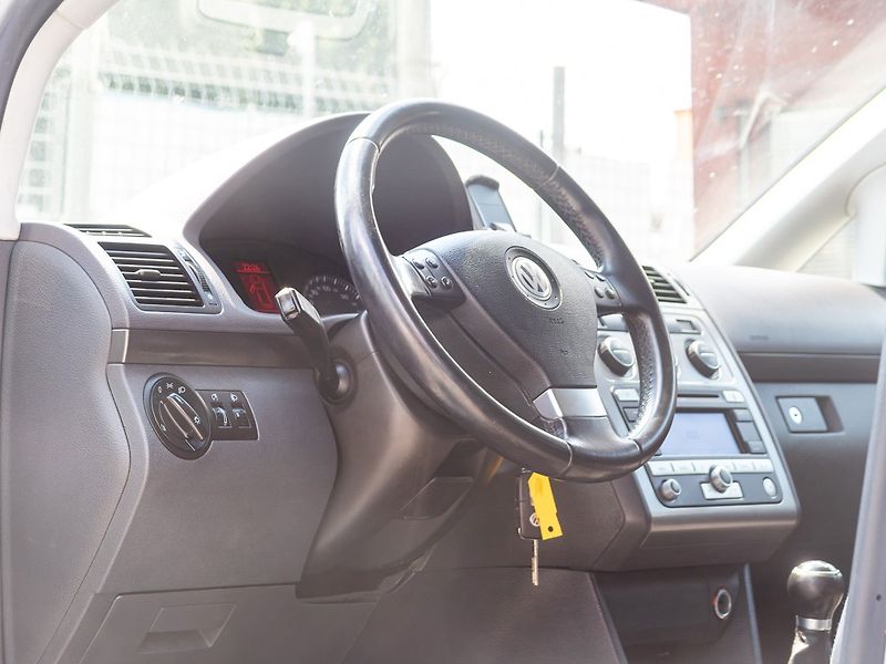 Volkswagen Touran (2008) 1.9TDI 77KW – ROZVODY - fotka 11 z 43