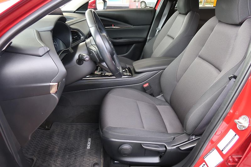 Mazda CX-30 (2021) 2,0 X186 AT AWD GT Plus, Bose - fotka 13 z 33