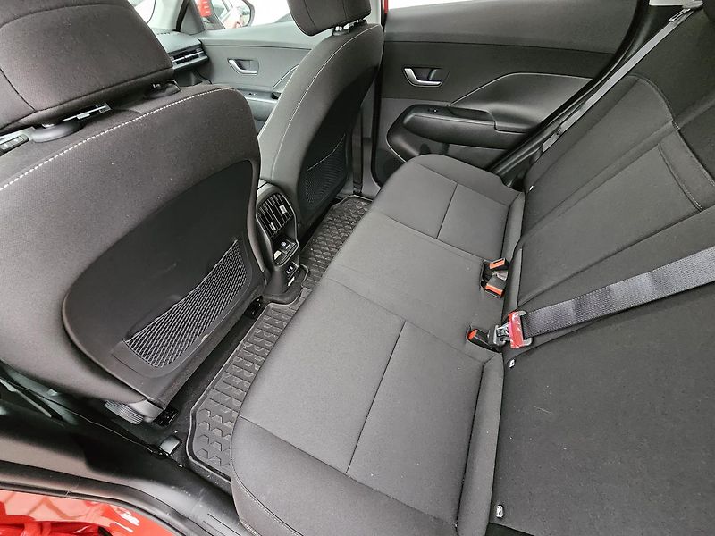 Hyundai Kona (2025) EV 65 kWh CZECH EDITION - fotka 8 z 15