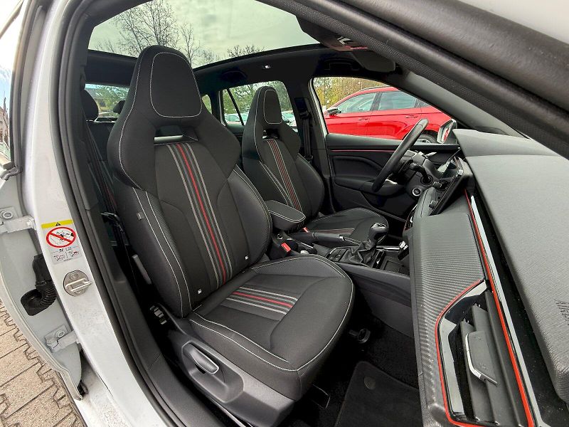Škoda Scala (2025) 1.0 TSI 85 kW DSG Monte Carlo - fotka 21 z 22