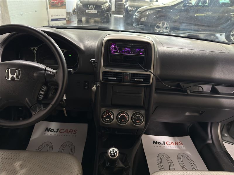 Honda CR-V 2,2   CTDI 4X4 EXCLUSIVE TZ - fotka 19 z 32