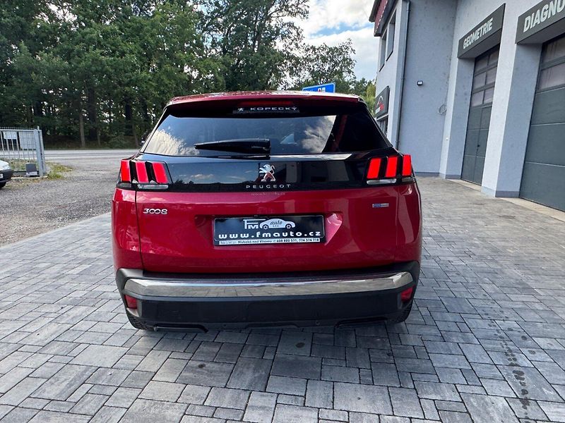 Peugeot 3008 (2017) 1.2 GT-line, automat - fotka 6 z 33