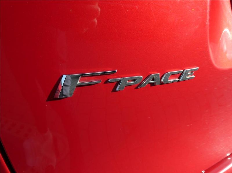 Jaguar F-Pace 2,0 P400e PHEV HSE,1Maj,ČR DPH - fotka 42 z 44