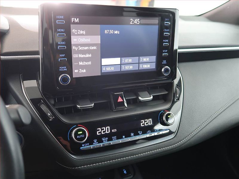 Toyota Corolla (2021) Style 1.8 Hybrid - fotka 12 z 22