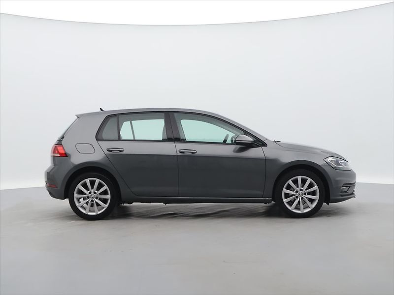 Volkswagen Golf 1,0 TSI 81kW Comfortline CZ - fotka 8 z 26