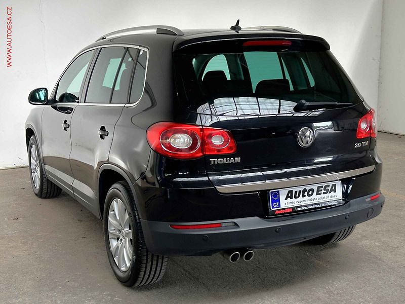 Volkswagen Tiguan (2011) 2.0TDi, DSG - fotka 6 z 15